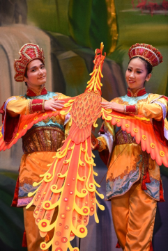 The Chinese Variation Dancers and Firebird Puppet